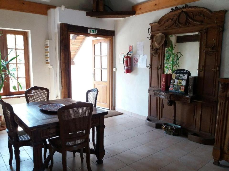 Le Domaine Du Cellier Bed & Breakfast Sezanne Luaran gambar